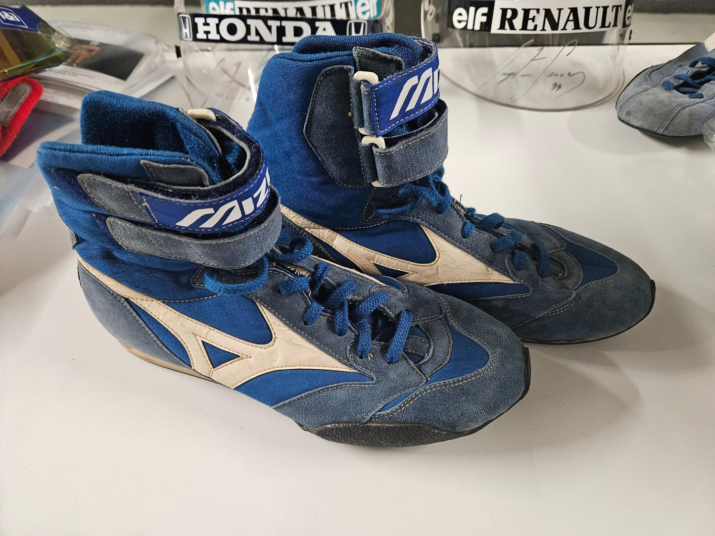 1994 Ayrton Senna matching shoes and gloves signed AIDA GP
