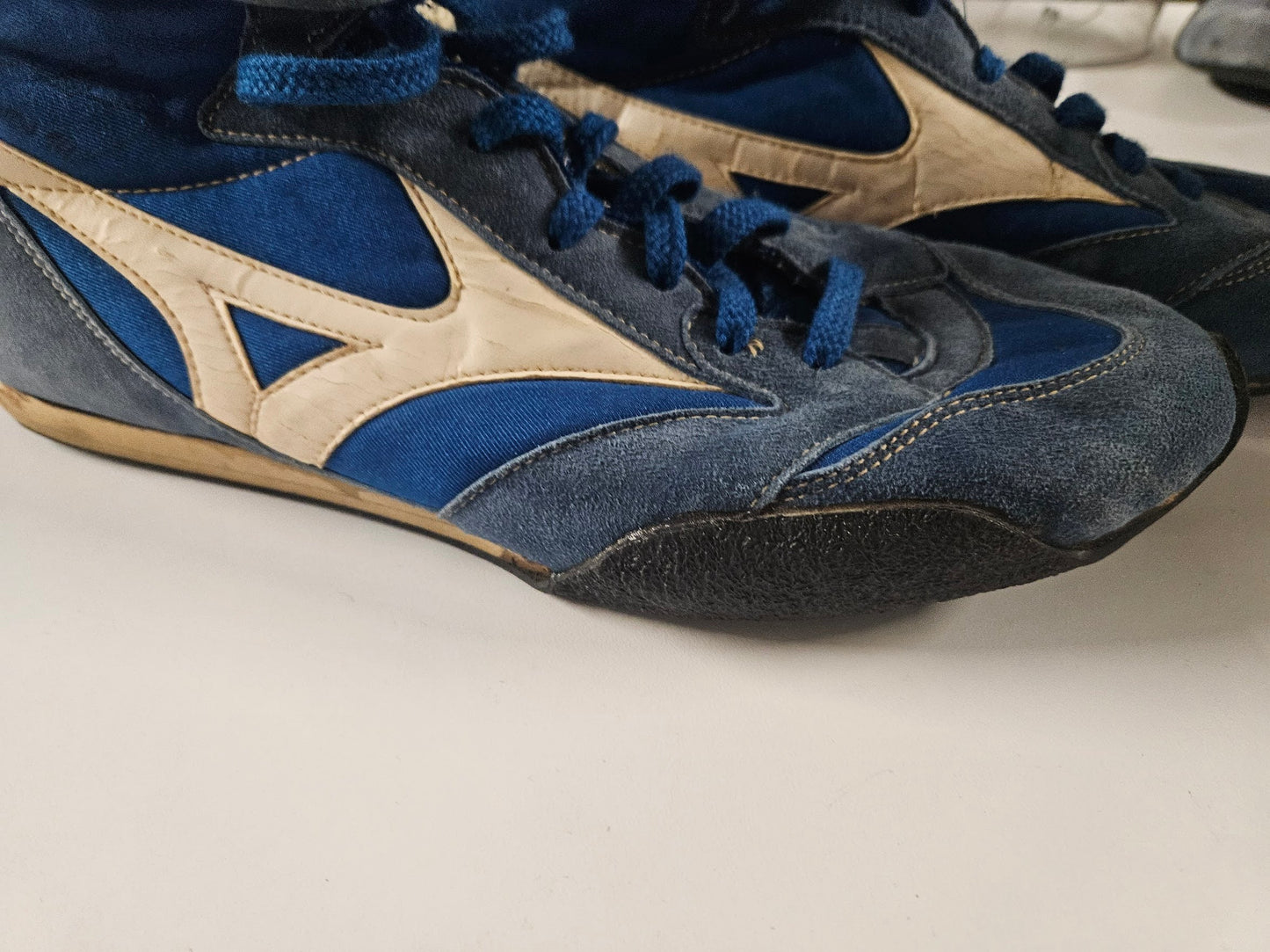 1994 Ayrton Senna matching shoes and gloves signed AIDA GP