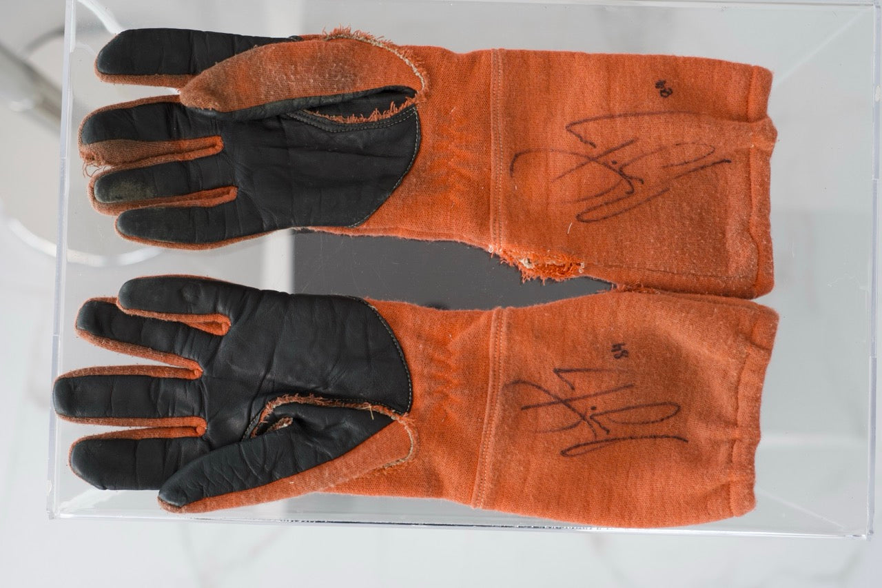 1984 Ayrton Senna Stand 21 used gloves signed