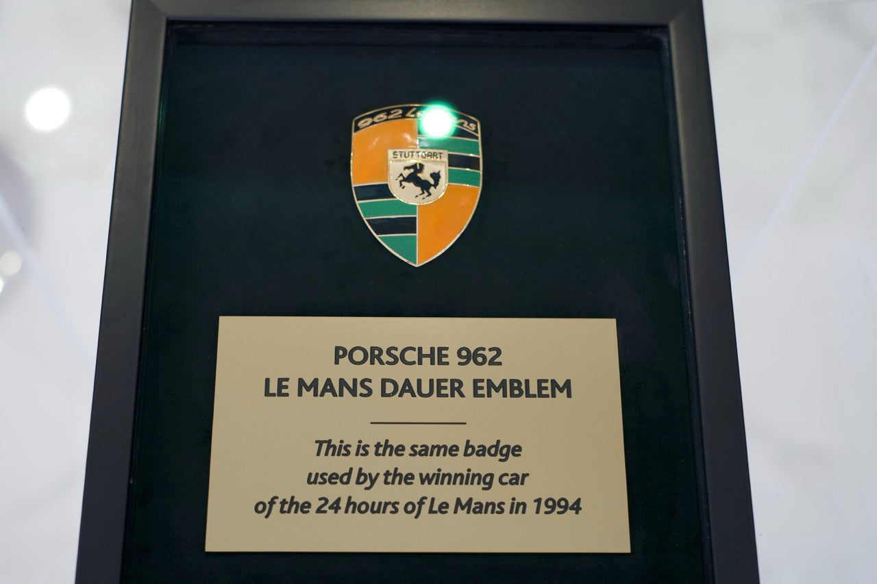 Porsche 962 Le Mans Dauer emblem