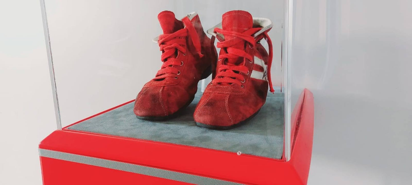 1997 Michael Schumacher OMP test shoes Signed