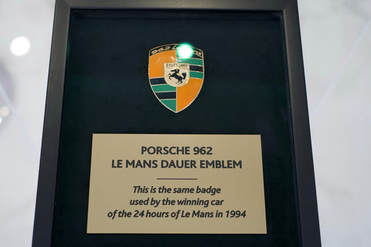 Porsche 962 Le Mans Dauer emblem