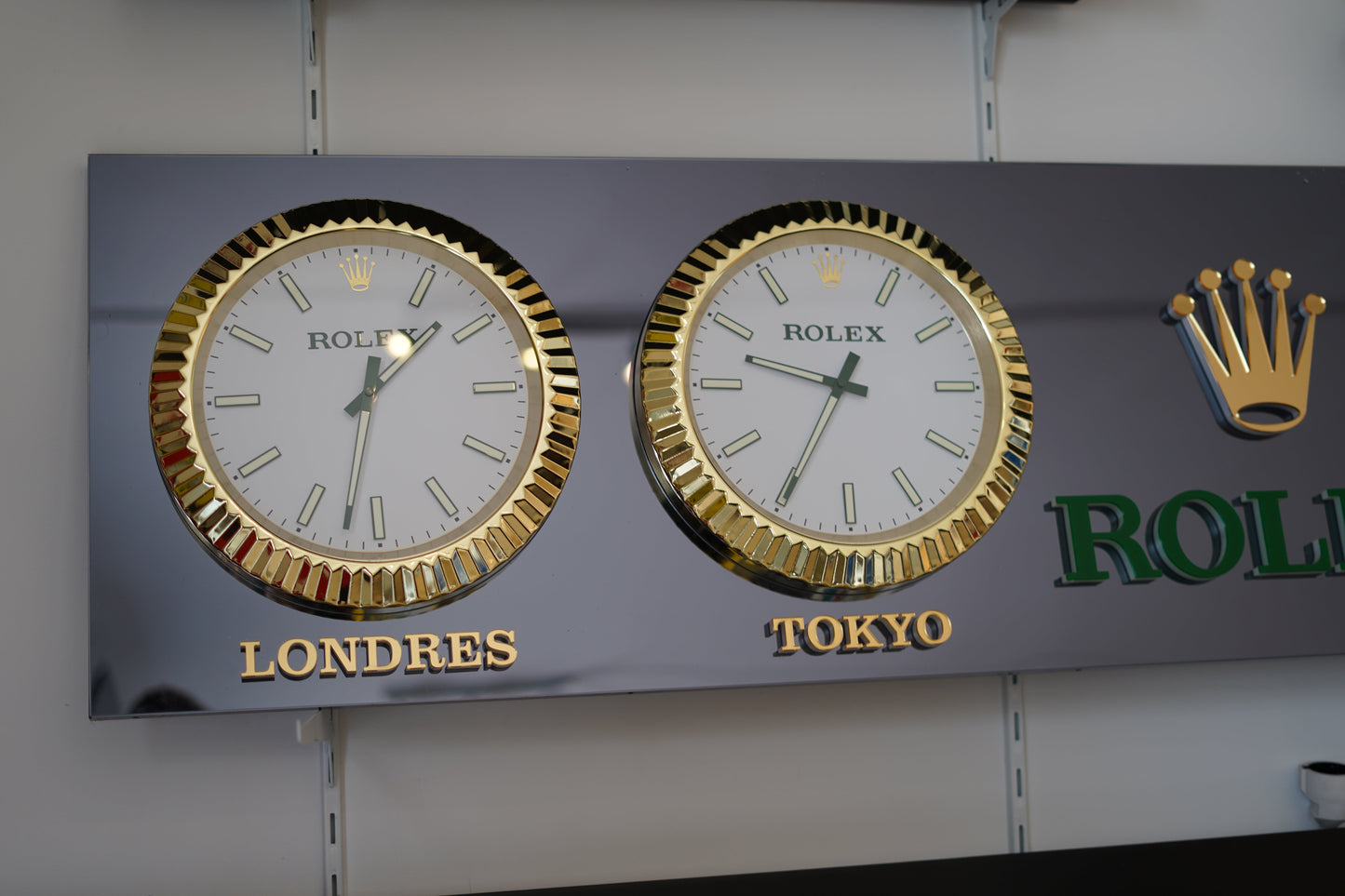 2000s Rolex official 4 time zone dealer illuminated sign