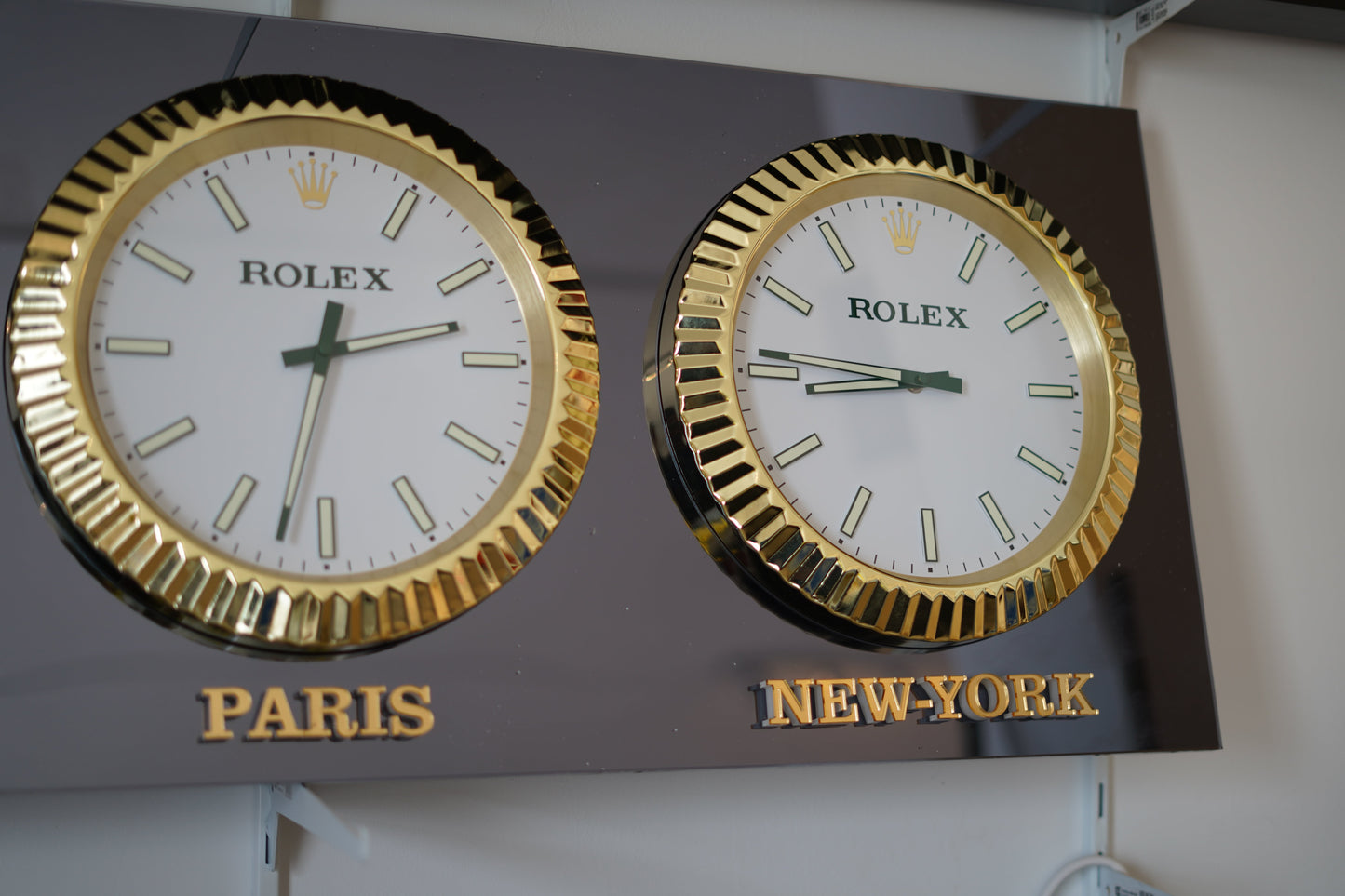 2000s Rolex official 4 time zone dealer illuminated sign