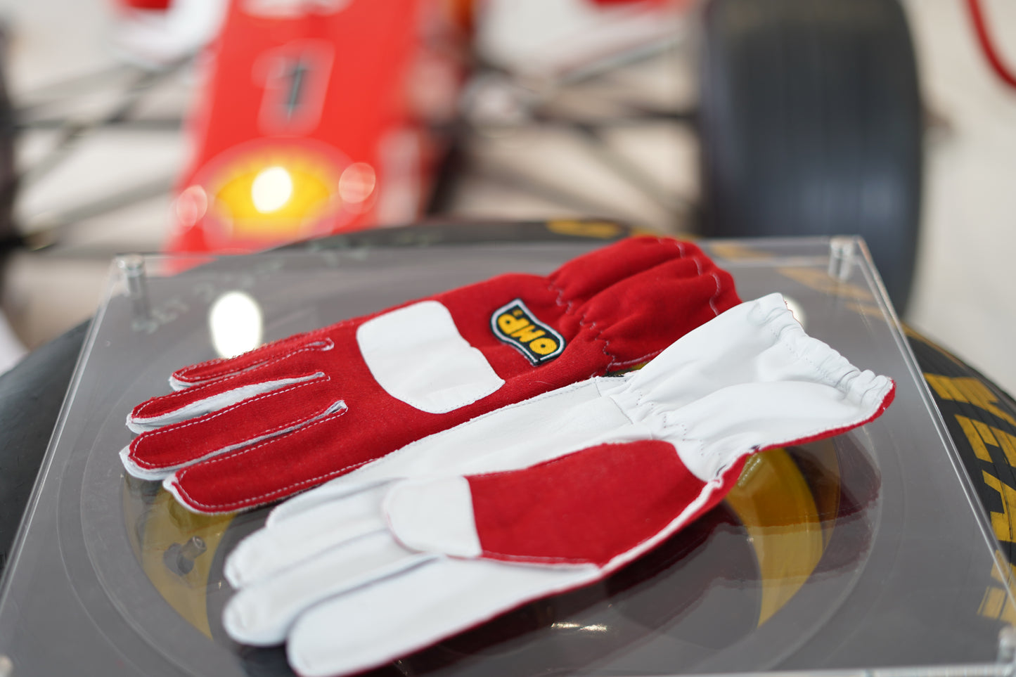 Ayrton Senna McLaren-Honda Replica Display Set