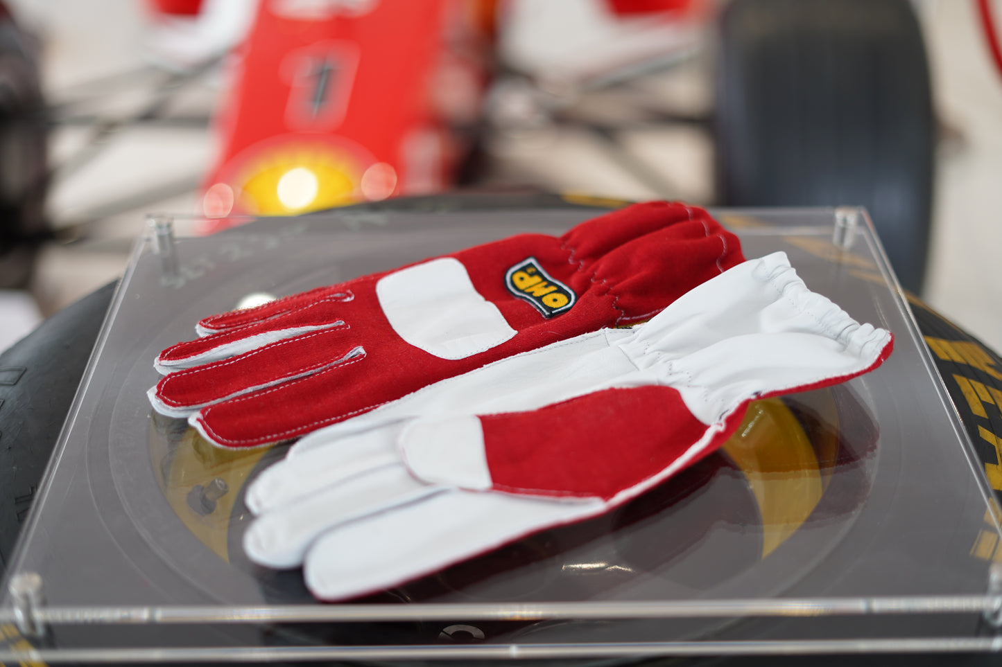 Ayrton Senna McLaren-Honda Replica Display Set