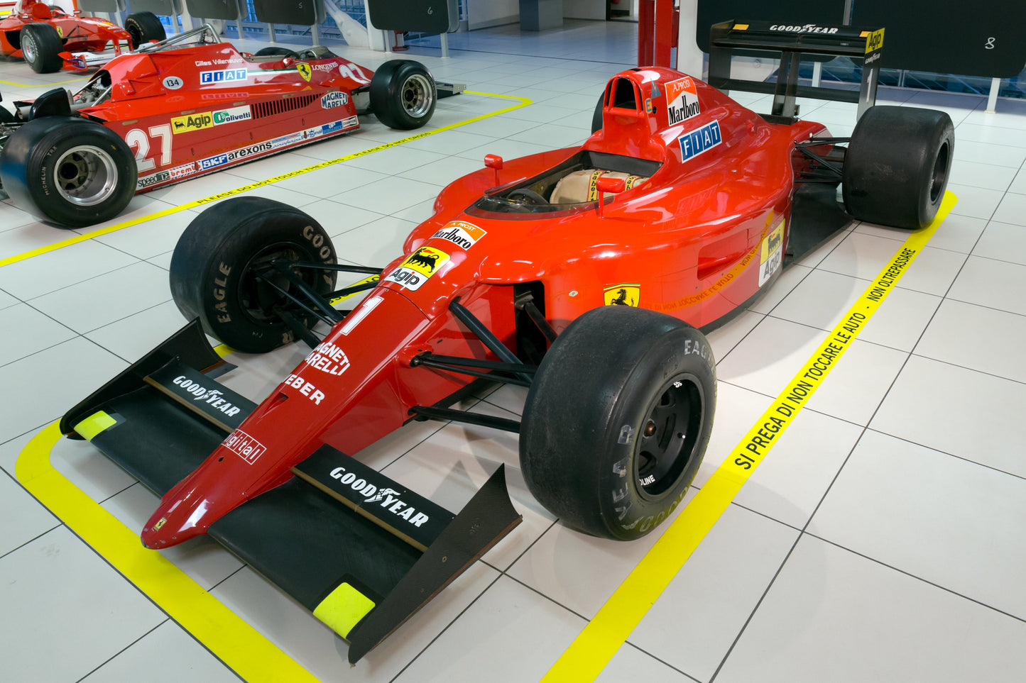 1990 Ferrari 641 engine valve