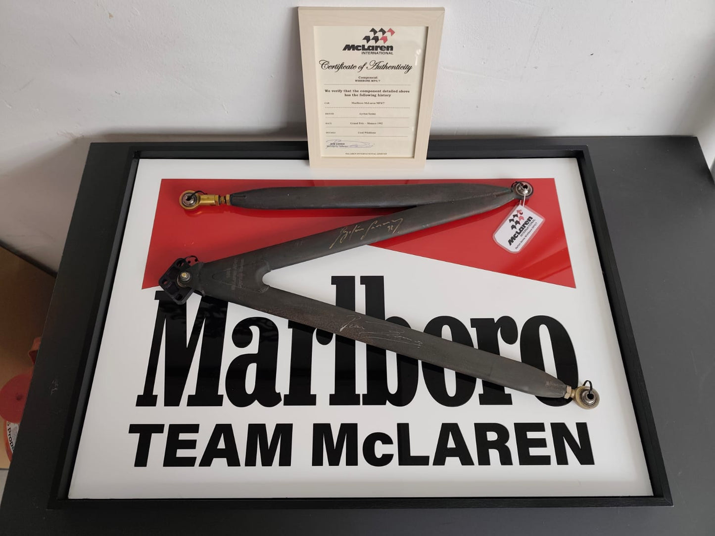 1992 Ayrton Senna wishbone Honda MP4 / 7 signed